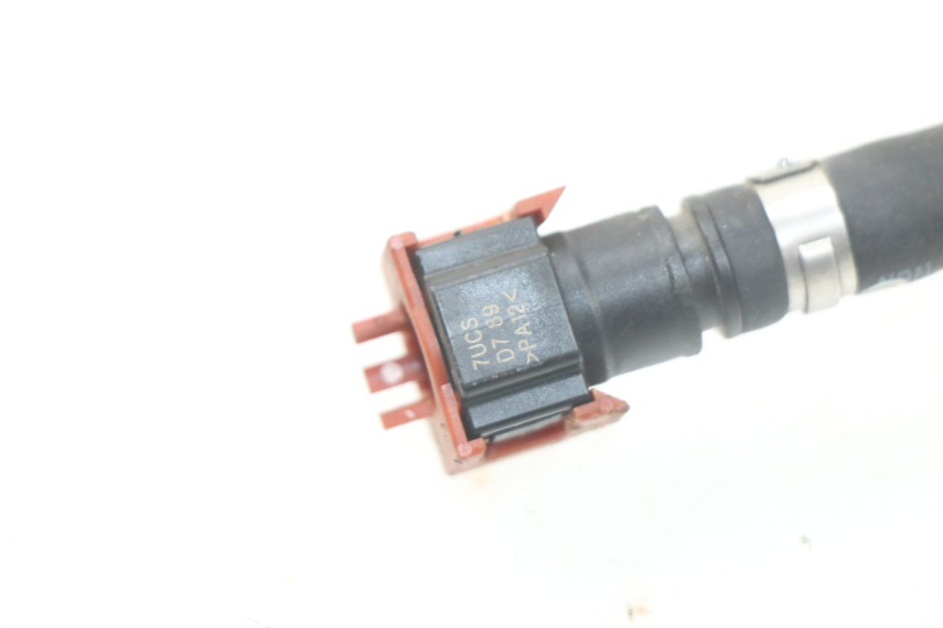 photo de TUBO INYECTOR YAMAHA YP T-MAX TMAX 530 (2017 - 2020) - Otra perspectiva