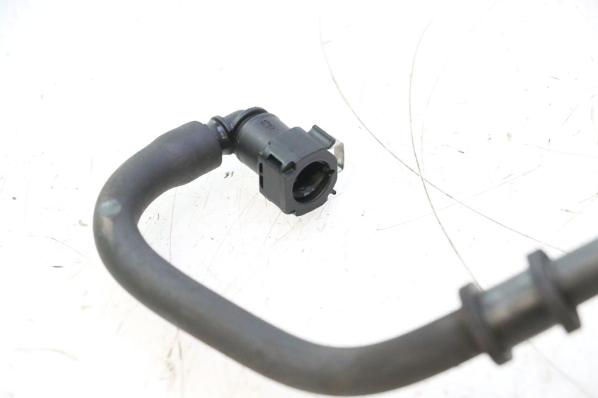 photo de TUBO INYECTOR PIAGGIO ZIP IGET 4T 50 (2021 - 2023) - Otra perspectiva