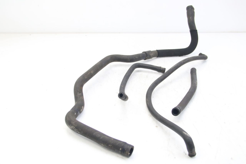 photo de MANGUERA DEL RADIADOR PIAGGIO BEVERLY 125 (2010 - 2015) - Vista principal