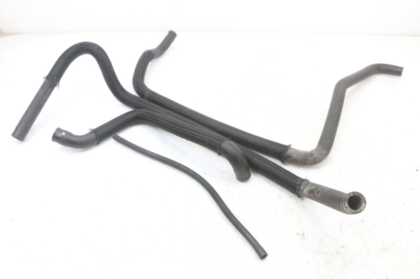 photo de MANGUERA DEL RADIADOR SUZUKI BURGMAN 125 (2007 - 2014) - Vista principal