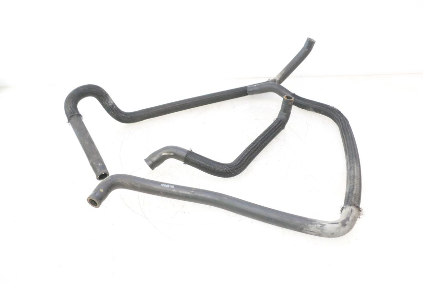 photo de MANGUERA DEL RADIADOR SUZUKI BURGMAN 125 (2007 - 2014) - Otra perspectiva