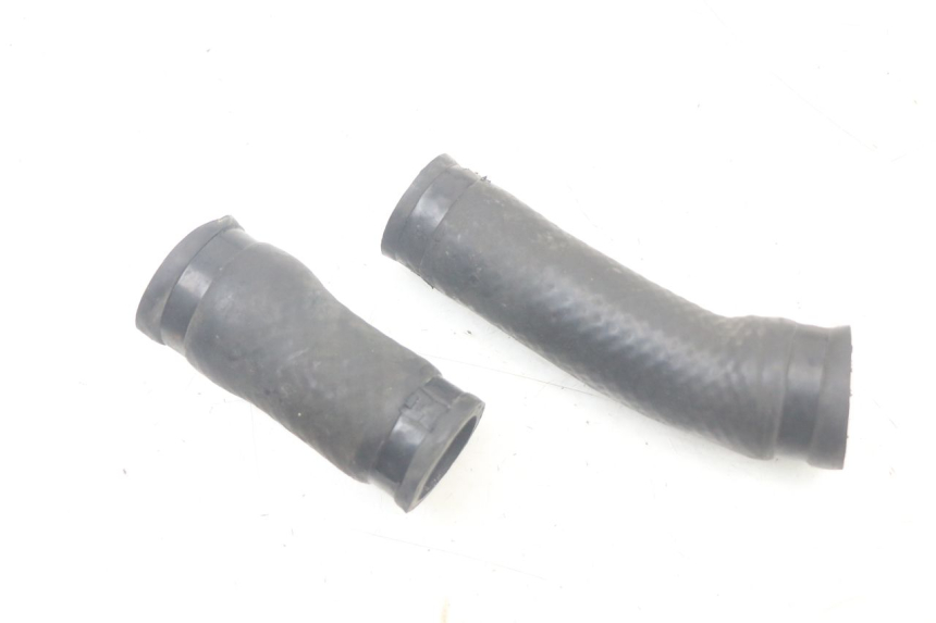 photo de MANGUERA DEL RADIADOR YAMAHA FJR ABS 1300 (2006 - 2012) - Otra perspectiva