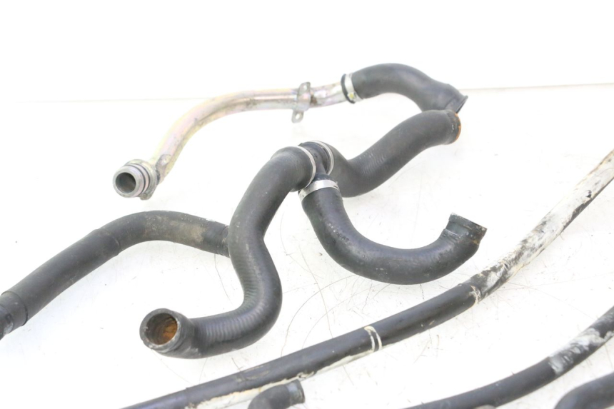photo de MANGUERA DEL RADIADOR GILERA GP 800 (2007 - 2013) - Estado de la superficie y material