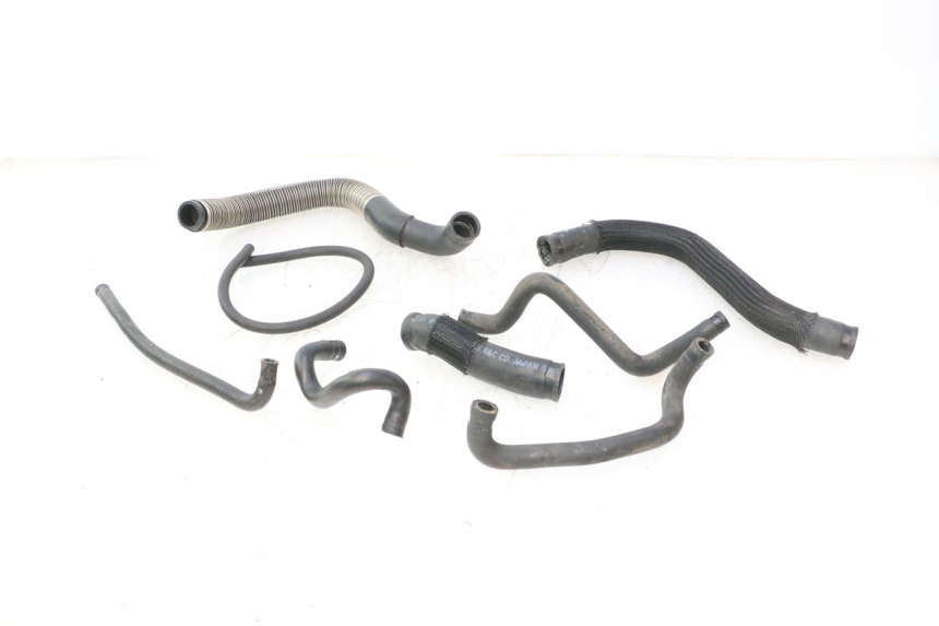 photo de MANGUERA RADIADOR SUZUKI GSR 600 (2005 - 2012) - Detalle de la pieza