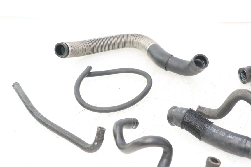 photo de MANGUERA RADIADOR SUZUKI GSR 600 (2005 - 2012) - Zoom estado de uso