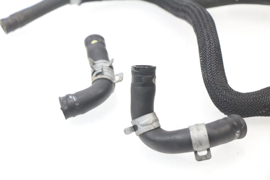 photo de MANGUERA RADIADOR SUZUKI GSX-R GSXR 600 (2008 - 2010) - Otra perspectiva