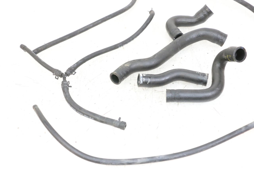 photo de MANGUERA RADIADOR HUSQVARNA SVARTPILEN 401 (2018 - 2023) - Zoom estado de uso