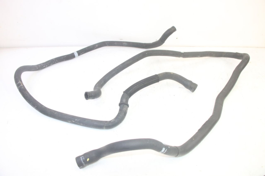 photo de MANGUERA RADIADOR PIAGGIO MP3 HPE 350 (2018 - 2020) - Detalle de la pieza