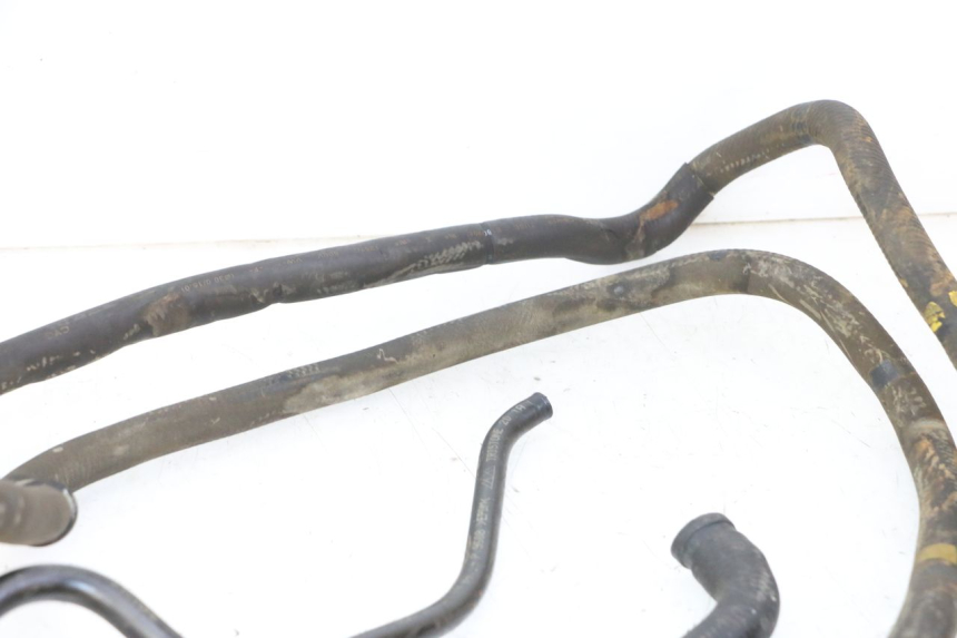 photo de MANGUERA DEL RADIADOR PIAGGIO MP3 LT 300 (2010 - 2016) - Primer plano técnico