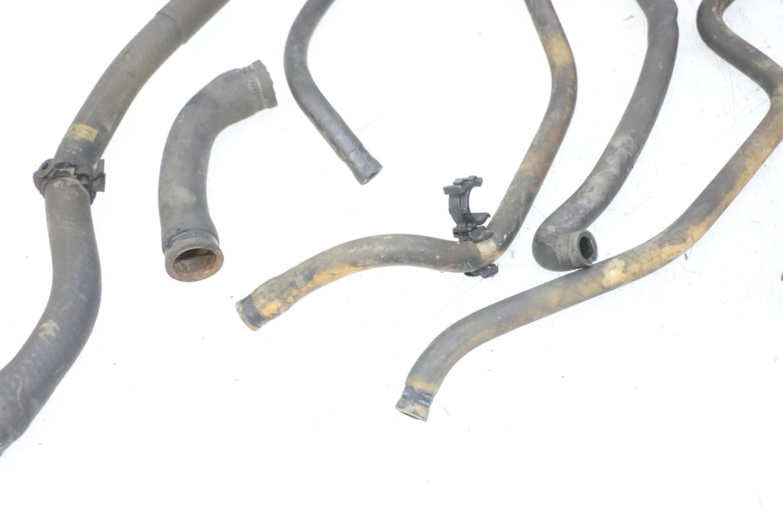 photo de MANGUERA DEL RADIADOR PIAGGIO MP3 RL 250 (2006 - 2010) - Primer plano técnico