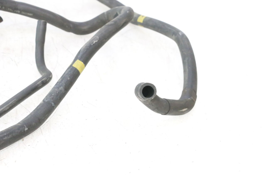 photo de MANGUERA RADIADOR PIAGGIO MP3 500 (2016 - 2018) - Primer plano técnico