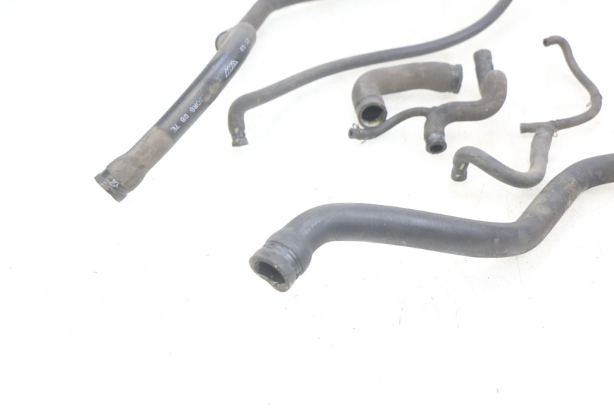 photo de MANGUERA DEL RADIADOR GILERA NEXUS 125 (2007 - 2009) - Zoom estado de uso