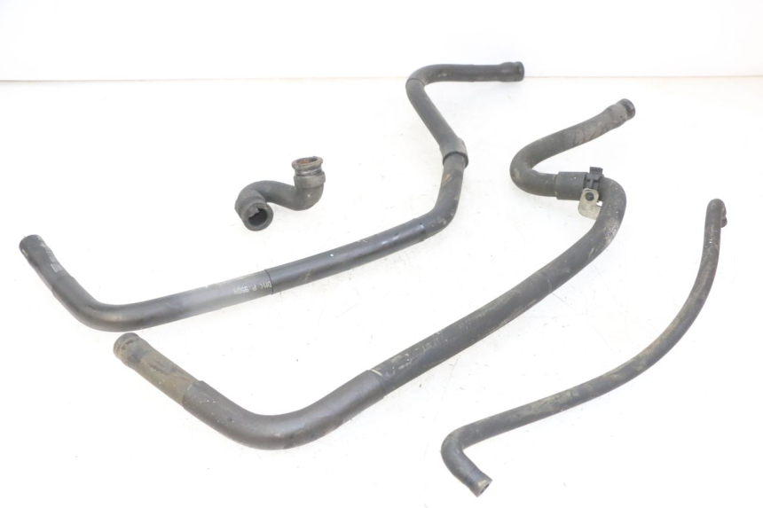 photo de MANGUERA DEL RADIADOR GILERA NEXUS 125 (2009 - 2013) - Zoom estado de uso