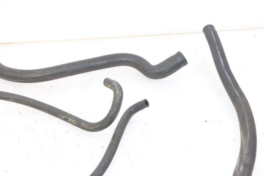 photo de MANGUERA RADIADOR PIAGGIO BEVERLY 125 (1998 - 2005) - Detalle de la pieza