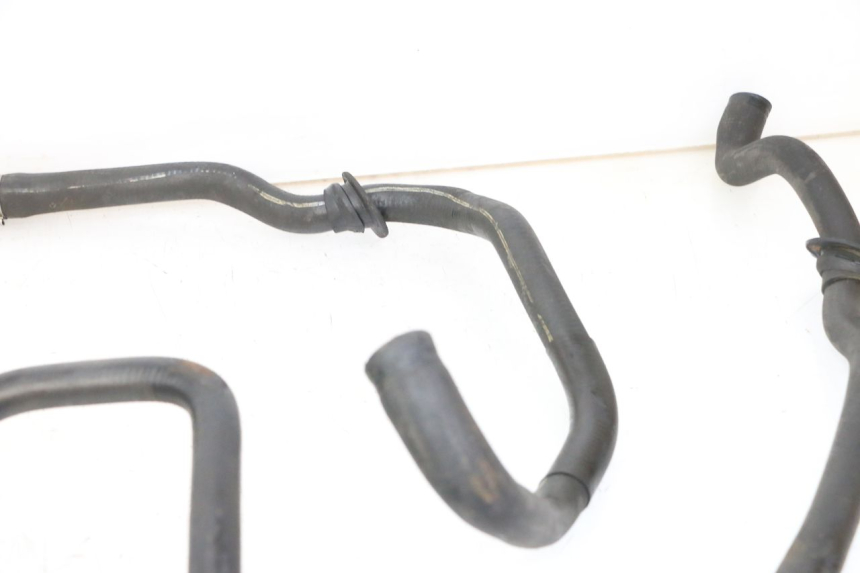 photo de MANGUERA RADIADOR PIAGGIO VESPA GRANTURISMO 200 (2004 - 2005) - Otra perspectiva