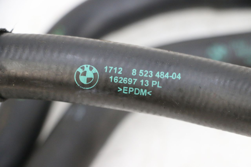 photo de MANGUERA RADIADOR BMW R GS 1250 (2021 - 2024) - Primer plano técnico