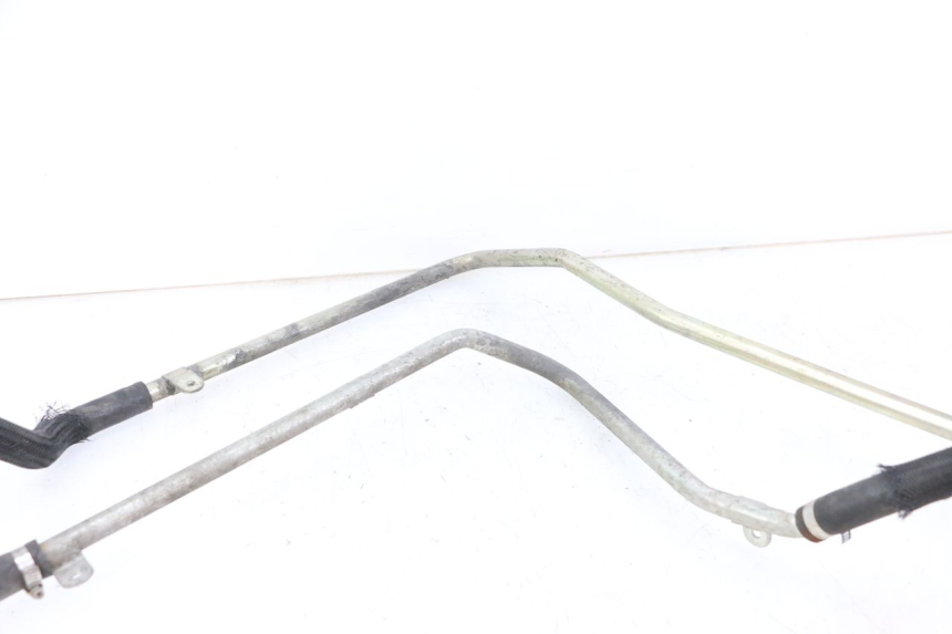 photo de MANGUERA DEL RADIADOR SUZUKI SIXTEEN 125 (2008 - 2010) - Detalle de la pieza