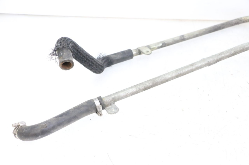 photo de MANGUERA DEL RADIADOR SUZUKI SIXTEEN 125 (2008 - 2010) - Zoom estado de uso