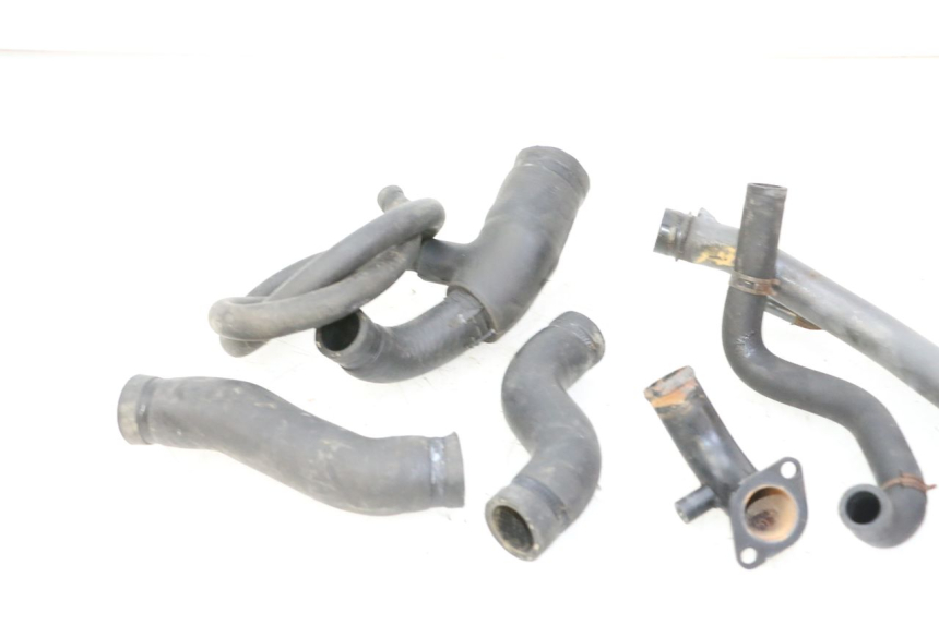 photo de MANGUERA RADIADOR TRIUMPH SPRINT 900 (1995 - 1998) - Otra perspectiva