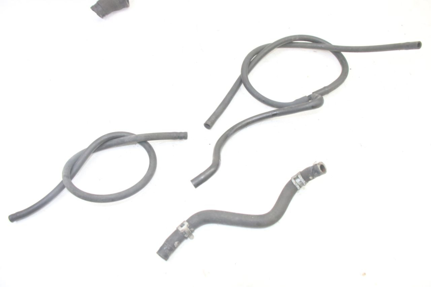 photo de MANGUERA RADIADOR SUZUKI SV S 650 (2003 - 2009) - Zoom estado de uso