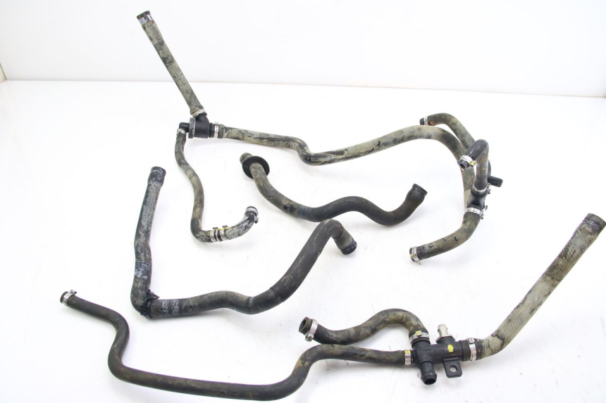 photo de MANGUERA DEL RADIADOR PIAGGIO VESPA GTS SUPER IE 125 (2009 - 2016) - Vista principal