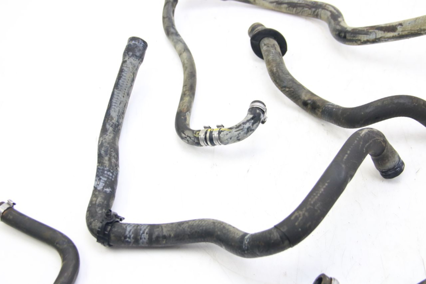 photo de MANGUERA DEL RADIADOR PIAGGIO VESPA GTS SUPER IE 125 (2009 - 2016) - Zoom estado de uso