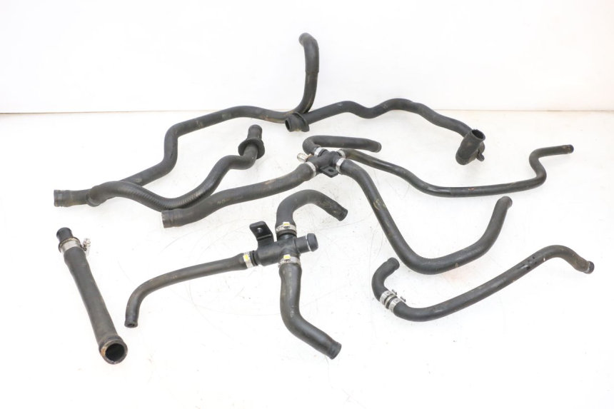 photo de MANGUERA DEL RADIADOR PIAGGIO VESPA GTS SUPER IE 125 (2009 - 2016) - Vista principal