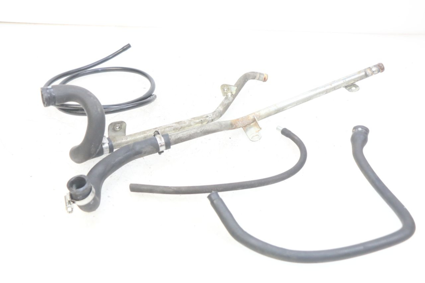 photo de MANGUERA DEL RADIADOR YAMAHA XMAX X-MAX 125 (2006 - 2009) - Otra perspectiva