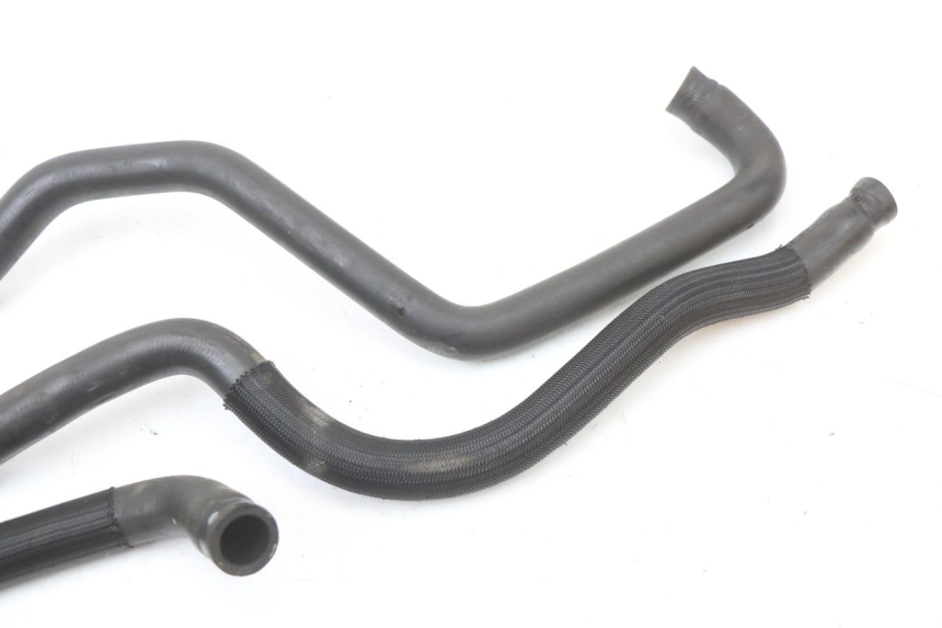 photo de MANGUERA DEL RADIADOR YAMAHA X-MAX XMAX 125 (2010 - 2013) - Zoom estado de uso