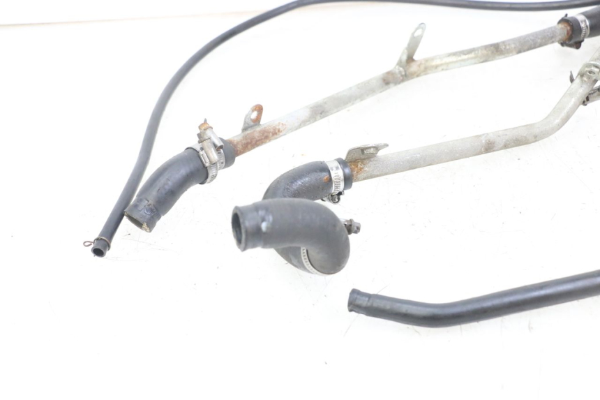 photo de MANGUERA DEL RADIADOR YAMAHA XMAX X-MAX 125 (2006 - 2009) - Otra perspectiva