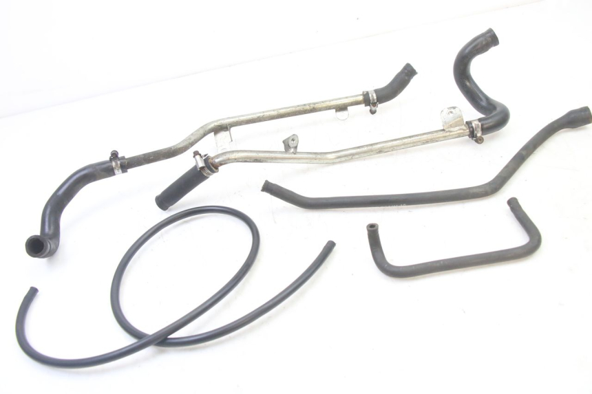 photo de MANGUERA DEL RADIADOR YAMAHA XMAX X-MAX 125 (2006 - 2009) - Vista principal