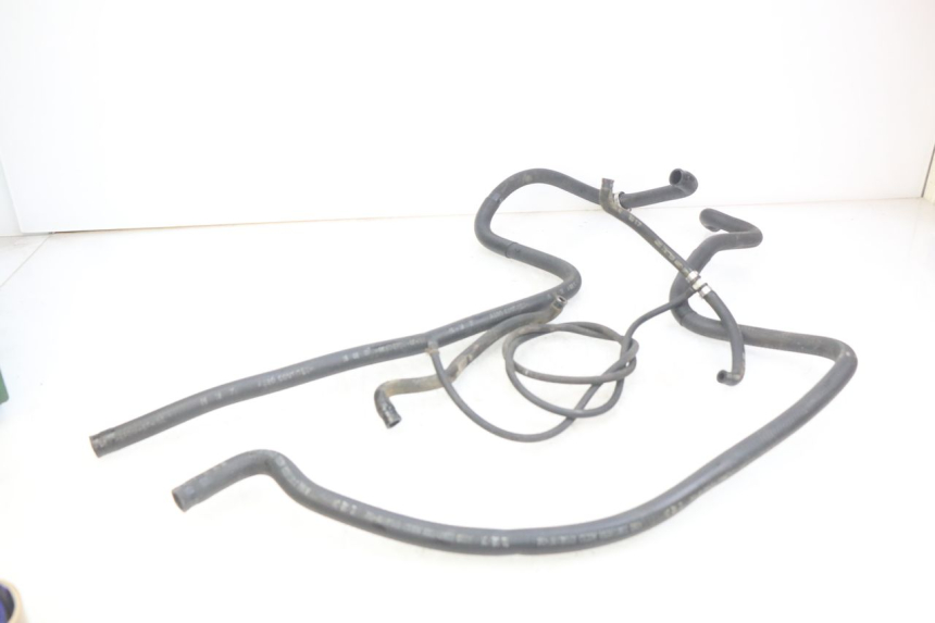 photo de MANGUERA DEL RADIADOR PIAGGIO X9 125 (2000 - 2003) - Otra perspectiva