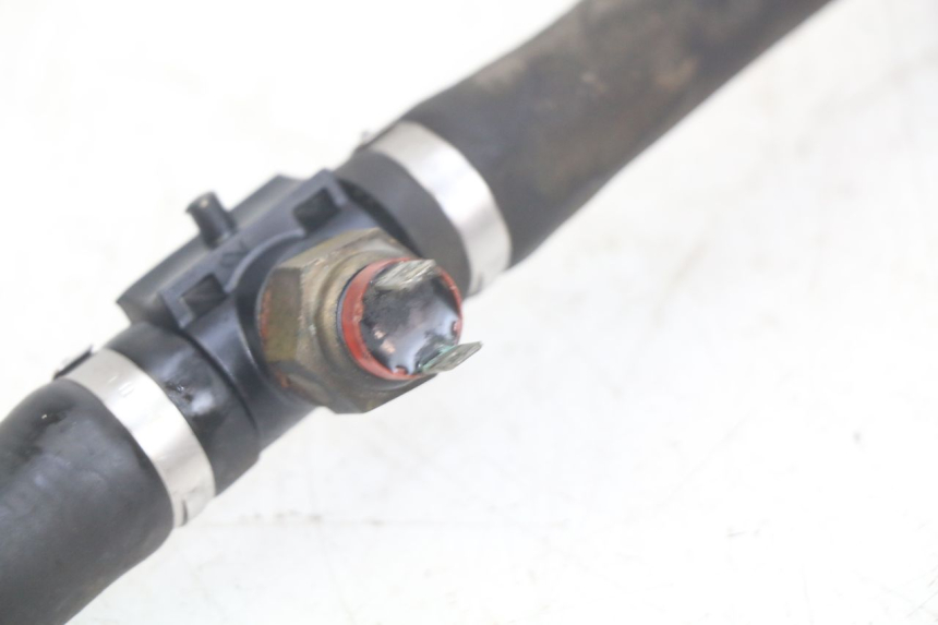 photo de MANGUERA DEL RADIADOR PIAGGIO XEVO - X EVO 125 (2007 - 2017) - Zoom estado de uso