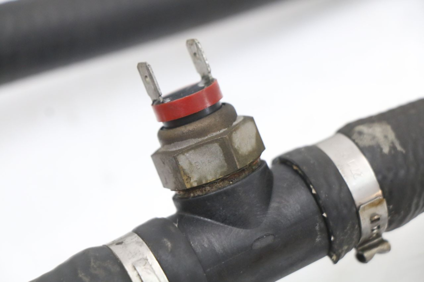 photo de MANGUERA DEL RADIADOR PIAGGIO XEVO - X EVO 125 (2007 - 2017) - Primer plano técnico