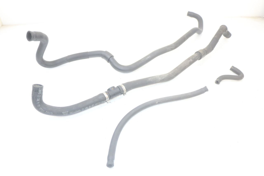 photo de MANGUERA DEL RADIADOR PIAGGIO XEVO - X EVO 125 (2007 - 2017) - Vista principal