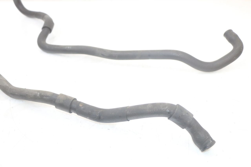 photo de MANGUERA DEL RADIADOR PIAGGIO XEVO - X EVO 125 (2007 - 2017) - Otra perspectiva