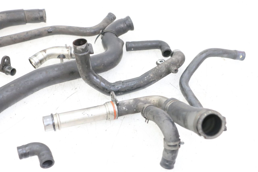 photo de MANGUERA RADIADOR YAMAHA FZ1 FAZER 1000 (2007 - 2009) - Detalle de la pieza