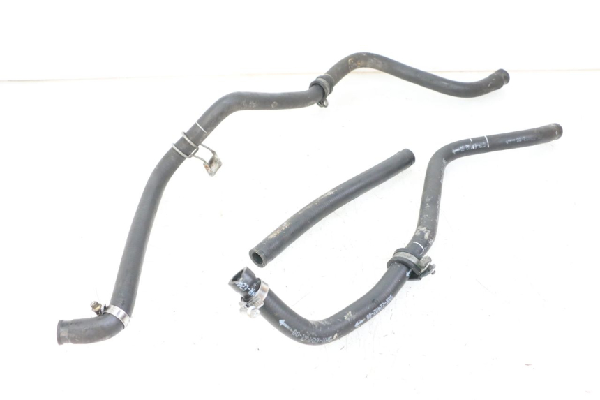 photo de MANGUERA DEL RADIADOR YAMAHA YP MAJESTY 125 (2007 - 2010) - Vista principal