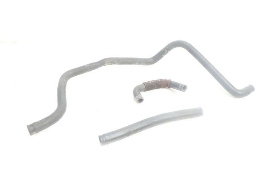 photo de MANGUERA DEL RADIADOR YAMAHA YP MAJESTY 125 (2002 - 2006) - Detalle de la pieza