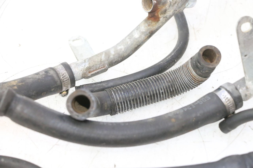 photo de MANGUERA DEL RADIADOR YAMAHA YP MAJESTY 125 (1998 - 2001) - Detalle de la pieza