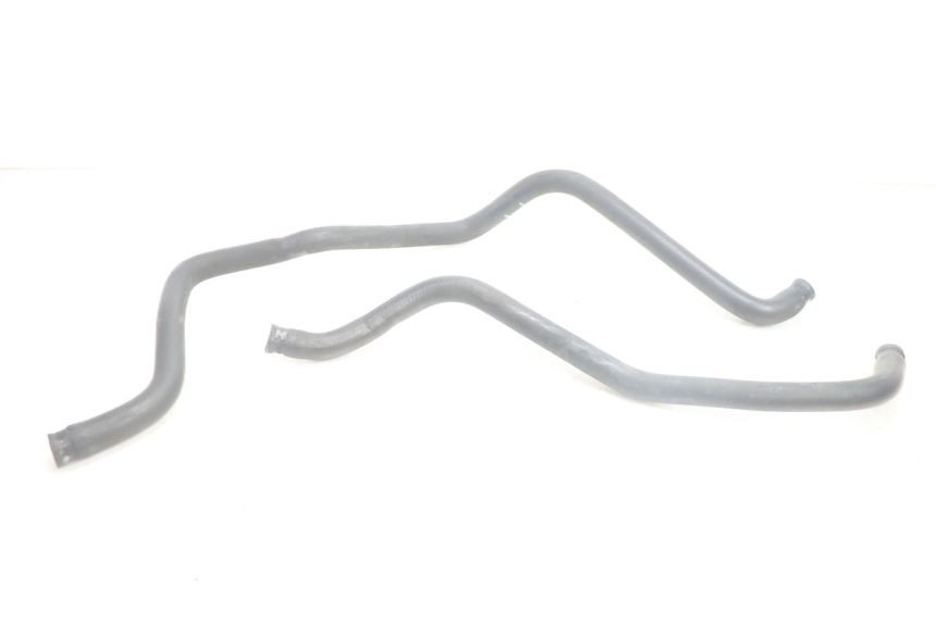 photo de MANGUERA DEL RADIADOR YAMAHA YP MAJESTY 125 (2002 - 2006) - Detalle de la pieza