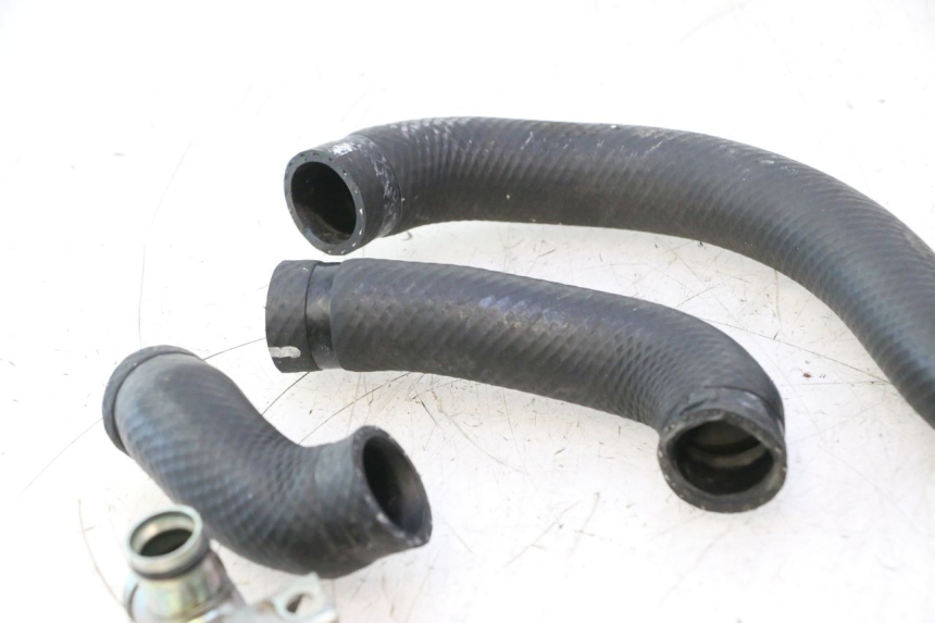 photo de MANGUERA DEL RADIADOR KAWASAKI ZZR 600 (1995 - 2004) - Detalle de la pieza