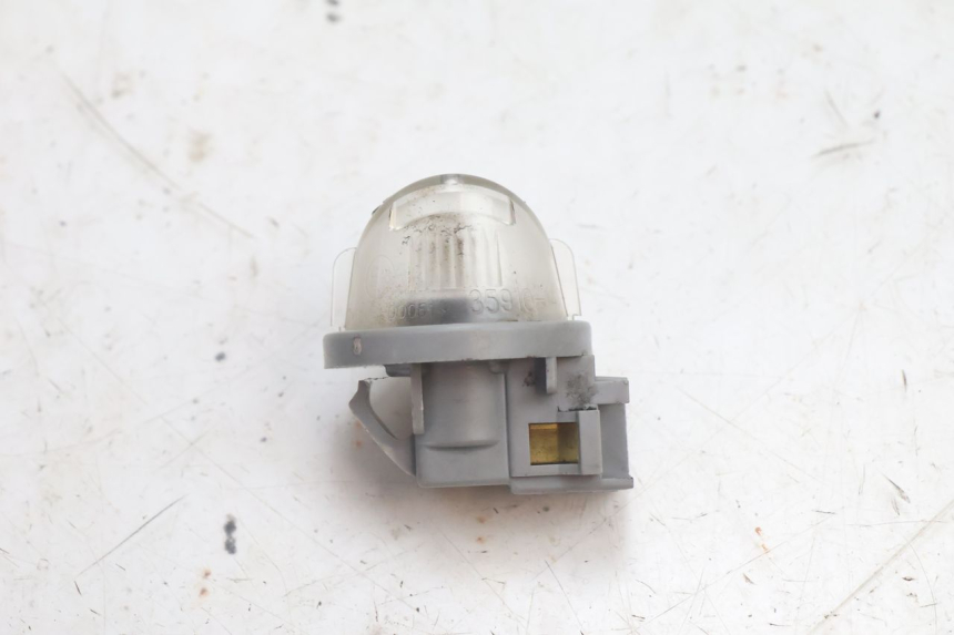 photo de ILUMINACIóN DE MATRíCULA SUZUKI BURGMAN 125 (2007 - 2014) - Vista principal