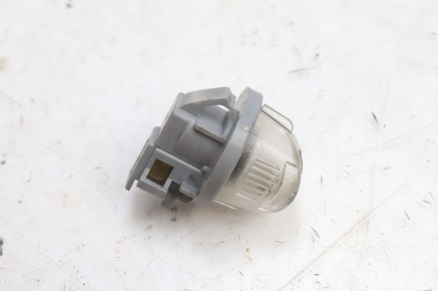 photo de ILUMINACIóN DE MATRíCULA SUZUKI BURGMAN 125 (2007 - 2014) - Otra perspectiva