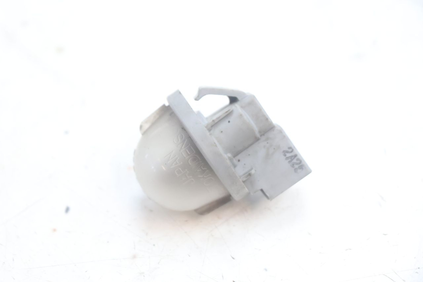 photo de LUZ MATRICULA SUZUKI BURGMAN EXECUTIVE ABS 650 (2006 - 2012) - Detalle de la pieza