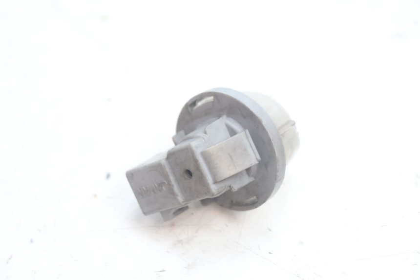 photo de LUZ MATRICULA SUZUKI BURGMAN EXECUTIVE ABS 650 (2006 - 2012) - Otra perspectiva