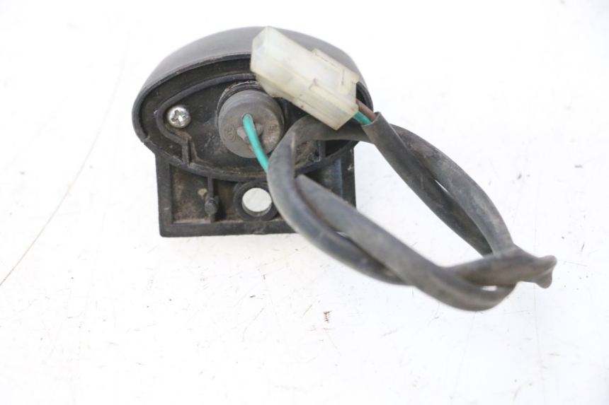 photo de LUZ MATRICULA PEUGEOT CITYSTAR 125 (2011 - 2017) - Primer plano técnico