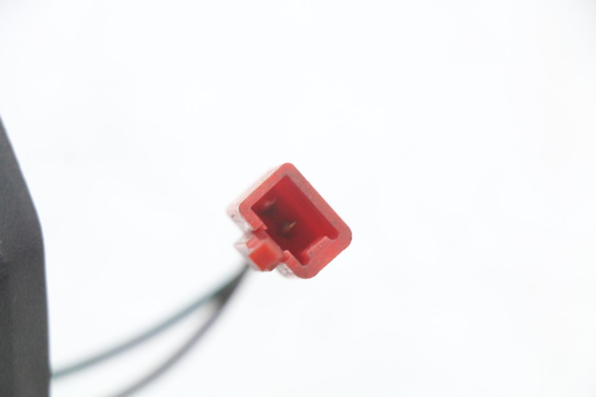 photo de LUZ MATRICULA KYMCO DINK STREET ABS 125 (2011 - 2018) - Zoom estado de uso