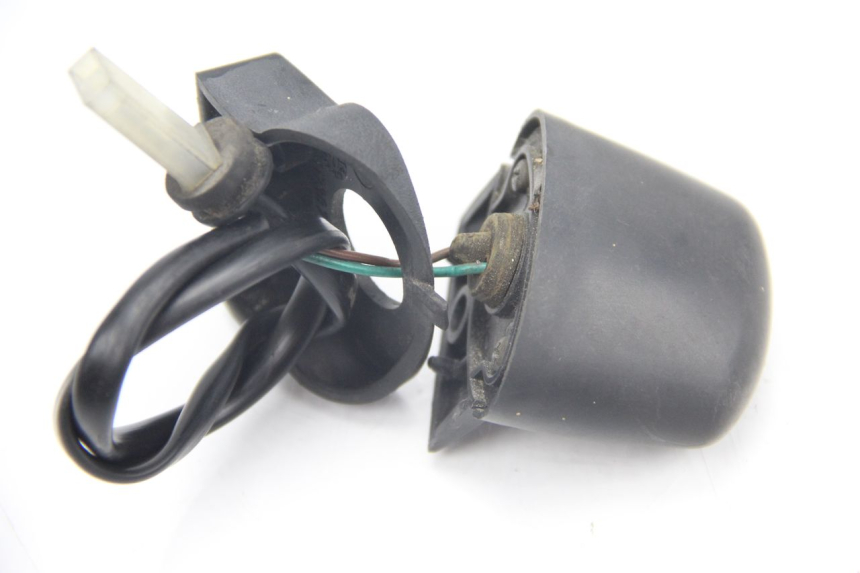 photo de LUZ MATRICULA PEUGEOT ELYSTAR 125 (2002 - 2007) - Zoom estado de uso