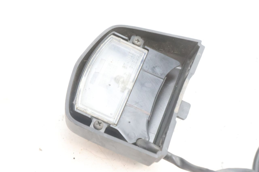 photo de LUZ MATRICULA YAMAHA FZ8 800 (2010 - 2016) - Detalle de la pieza